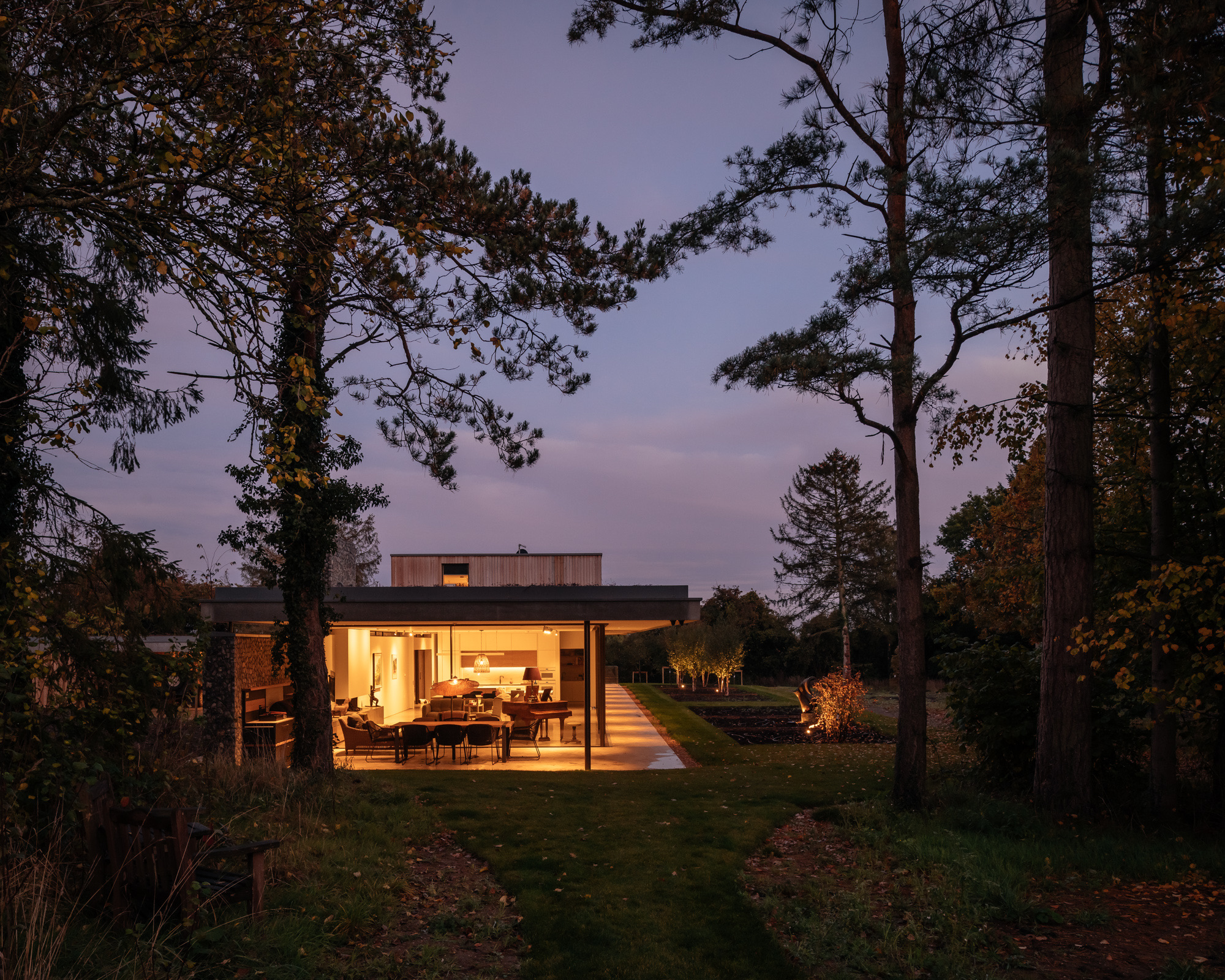Clayworth — pavilion house at dusk, Aqform exterior lighting, Chilterns Bedfordshire